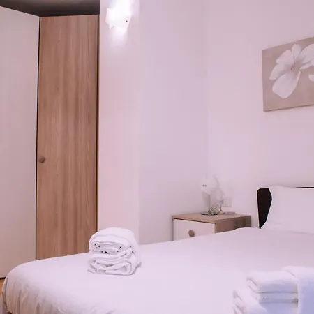 Appartamento di design alle due Torri Bologna Esterno foto